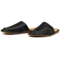 pantofle-kapcie-klapki-meskie-skorzane-hausschuhe-slippers-tøfler-tossut-happyfeet-czarny-black.jpeg