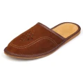 pantofle-kapcie-klapki-meskie-skorzane-hausschuhe-slippers-tøfler-tossut-happyfeet-brazowy-brown.jpeg