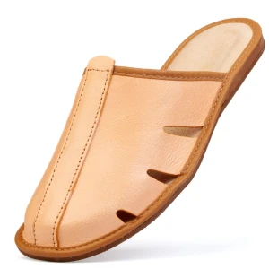 Klasyczne męskie kapcie skórzane 1239