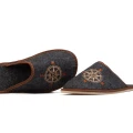 pantofle-kapcie-klapki-meskie-skorzane-hausschuhe-slippers-tøfler-tossut-happyfeet-filc-czarny-black.jpeg