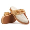 pantofle-kapcie-klapki-damskie-skorzane-zimowe-winter-hausschuhe-slippers-tøfler-tossut-happyfeet-brazowy-brown.jpeg