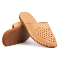 pantofle-kapcie-klapki-damskie-meskie-skorzane-hausschuhe-slippers-tøfler-tossut-happyfeet.jpeg