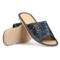 pantofle-kapcie-klapki-damskie-skorzane-hausschuhe-slippers-tøfler-tossut-happyfeet-granatowy-blue.jpeg