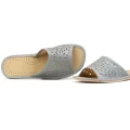 pantofle-kapcie-klapki-damskie-skorzane-hausschuhe-slippers-tøfler-tossut-happyfeet-szary-grey.jpeg