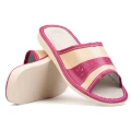 pantofle-kapcie-klapki-damskie-skorzane-hausschuhe-slippers-tøfler-tossut-happyfeet-white-bialy-rozowy-pink.jpeg
