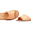 pantofle-kapcie-klapki-damskie-skorzane-hausschuhe-slippers-tøfler-tossut-happyfeet.jpeg