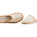 pantofle-kapcie-klapki-damskie-skorzane-hausschuhe-slippers-tøfler-tossut-happyfeet-bialy-white.jpeg