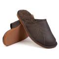 pantofle-kapcie-klapki-meskie-skorzane-zimowe-winter-ocieplane-welna-hausschuhe-slippers-tøfler-tossut-happyfeet-brazowy-brown.jpeg