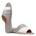 pantofle-kapcie-klapki-damskie-skorzane-hausschuhe-slippers-tøfler-tossut-happyfeet-szary-grey-bialy-white.jpeg