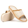 pantofle-kapcie-klapki-damskie-skorzane-hausschuhe-slippers-tøfler-tossut-happyfeet-bialy-white.jpeg