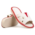 pantofle-kapcie-klapki-damskie-skorzane-hausschuhe-slippers-tøfler-tossut-happyfeet-bialy-white-czerwony-red.jpeg