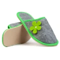 pantofle-kapcie-klapki-damskie-skorzane-hausschuhe-slippers-tøfler-tossut-happyfeet-szary-grey-zielony-green.jpeg