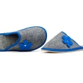 pantofle-kapcie-klapki-damskie-skorzane-hausschuhe-slippers-tøfler-tossut-happyfeet-szary-grey-niebieski-blue.jpeg