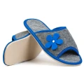 pantofle-kapcie-klapki-damskie-skorzane-hausschuhe-slippers-tøfler-tossut-happyfeet-szary-grey-niebieski-blue.jpeg
