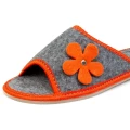 pantofle-kapcie-klapki-damskie-skorzane-hausschuhe-slippers-tøfler-tossut-happyfeet-szary-grey-pomaranczowy-orange.jpeg